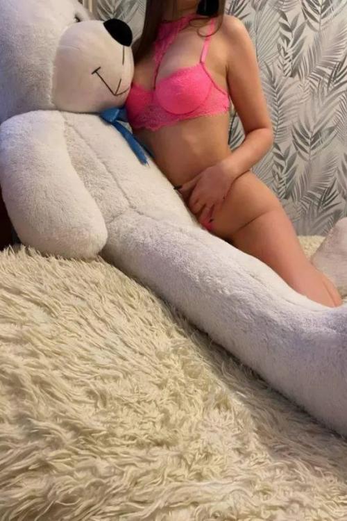 Проститутка Маша у метро Озерки Питера