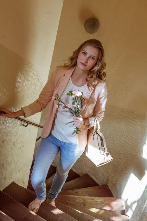 Проститутка и Индивидуалка Ольга у метро Пионерская СПб