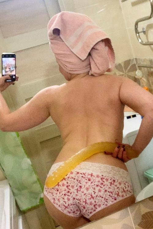 Проститутка ВАЛЯ у метро Комендантский проспект Питера